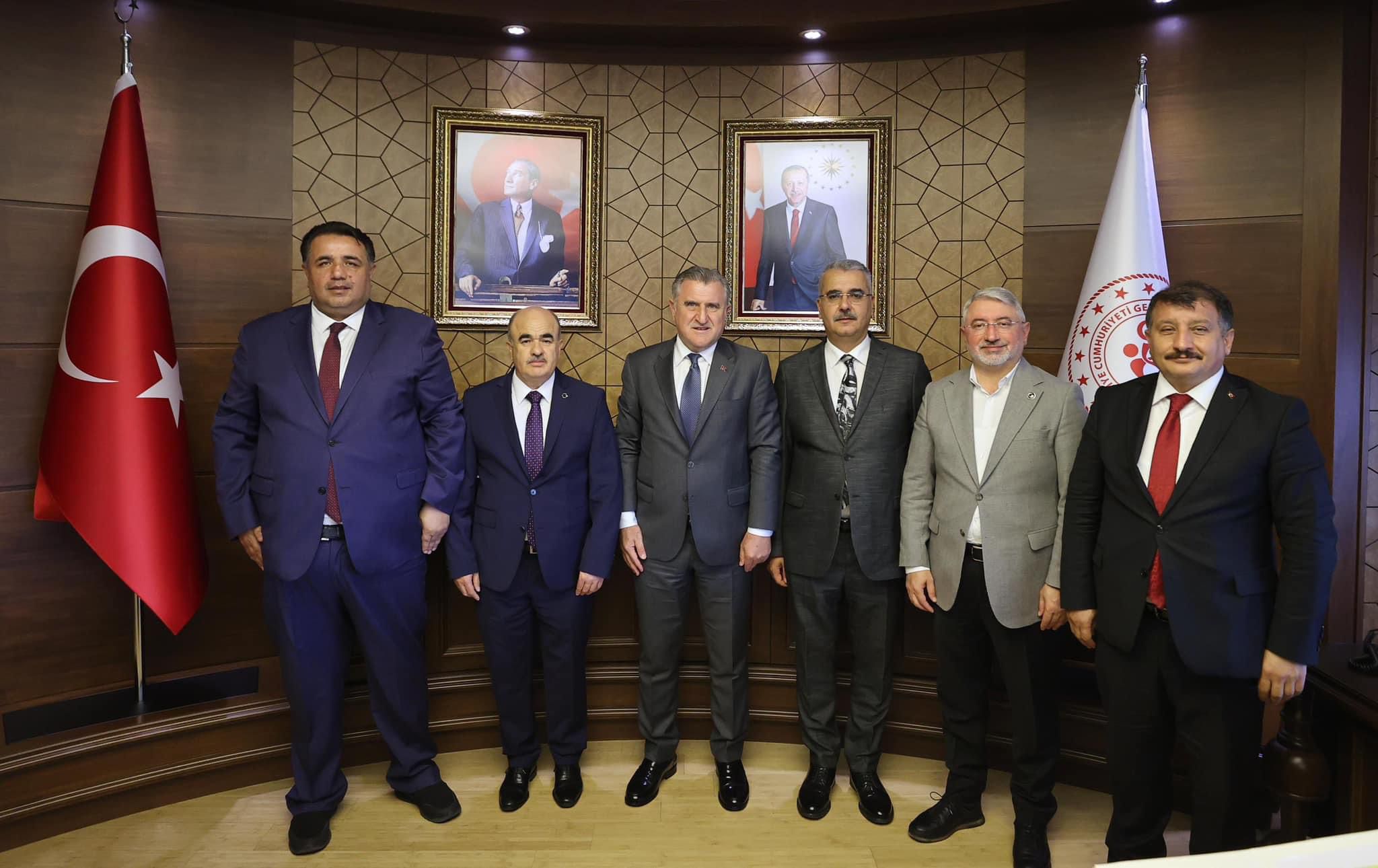 AHLATCI, SAÄžLIK BAKANIYLA GÃ–RÃœÅžTÃœ